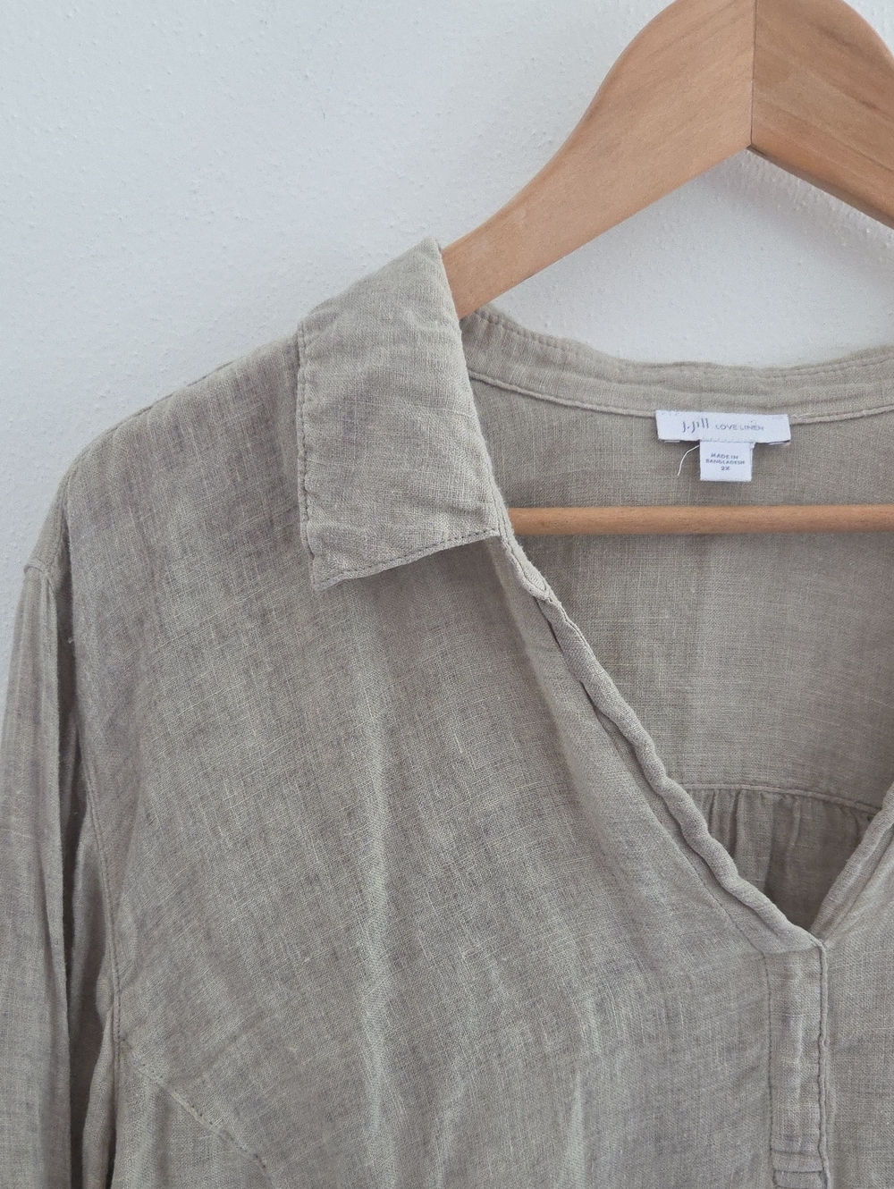 J. Jill 100% Linen V-Neck  Women's Top